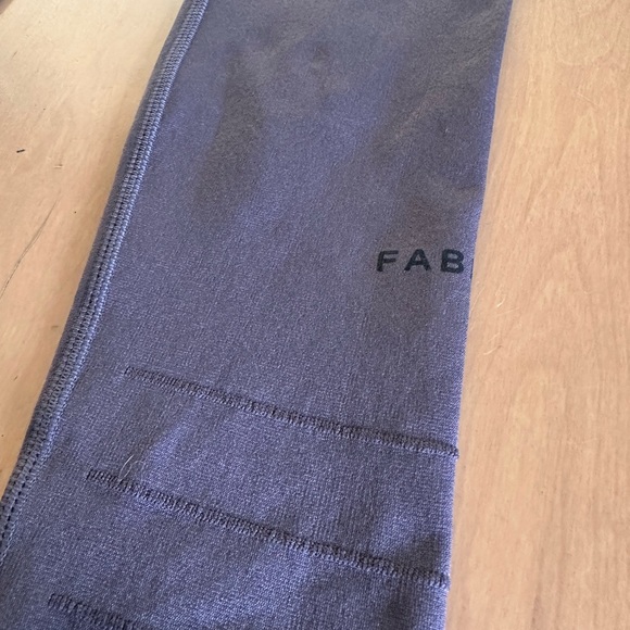 Pants 💜🤍 - Picture 6 of 15